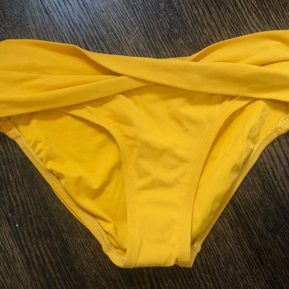 Robin Piccone Ava Twist Bottom (Size S in Marigold) - Picture 2 of 8